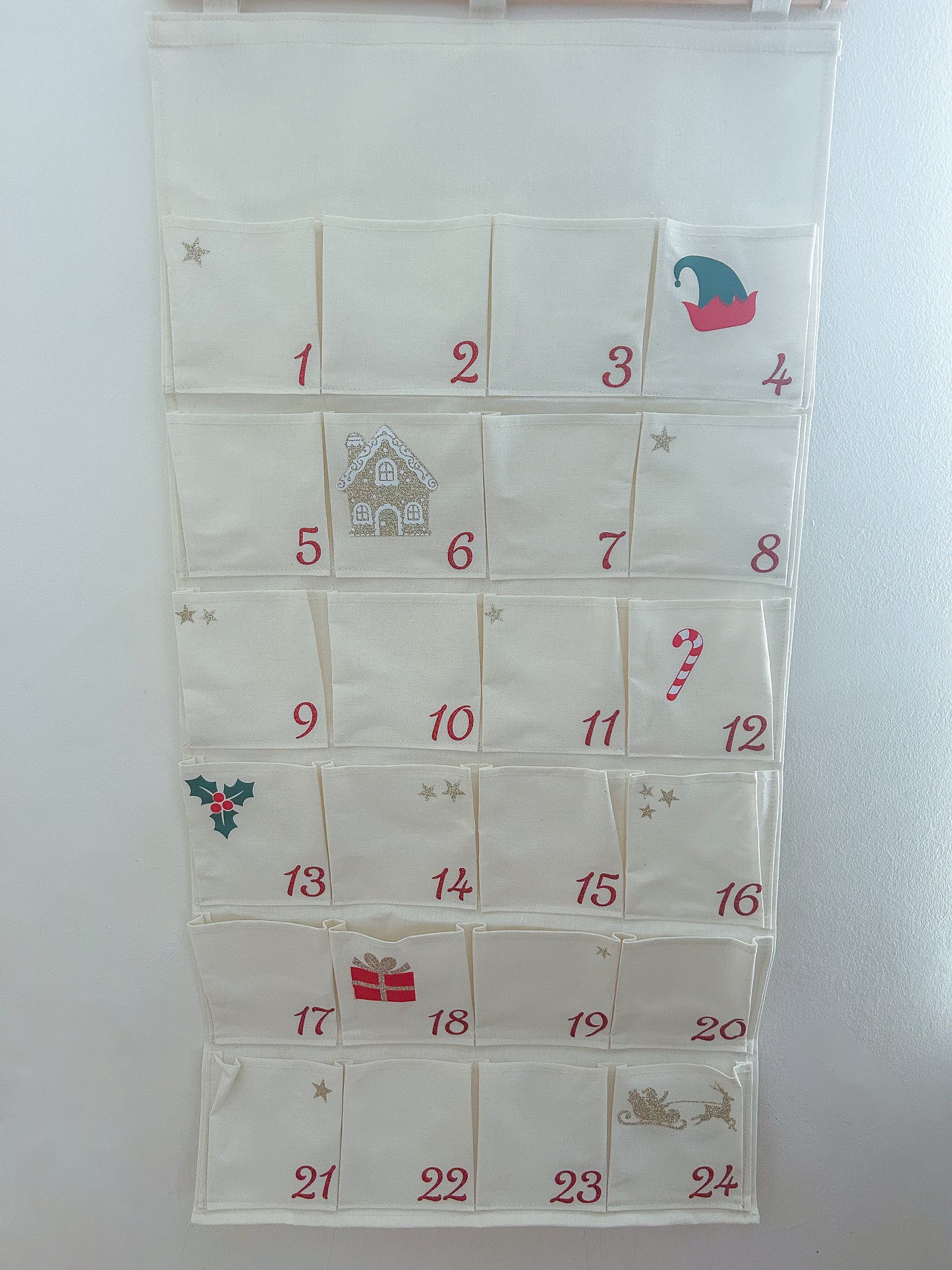 Traditional Countdown to Christmas Calendar
